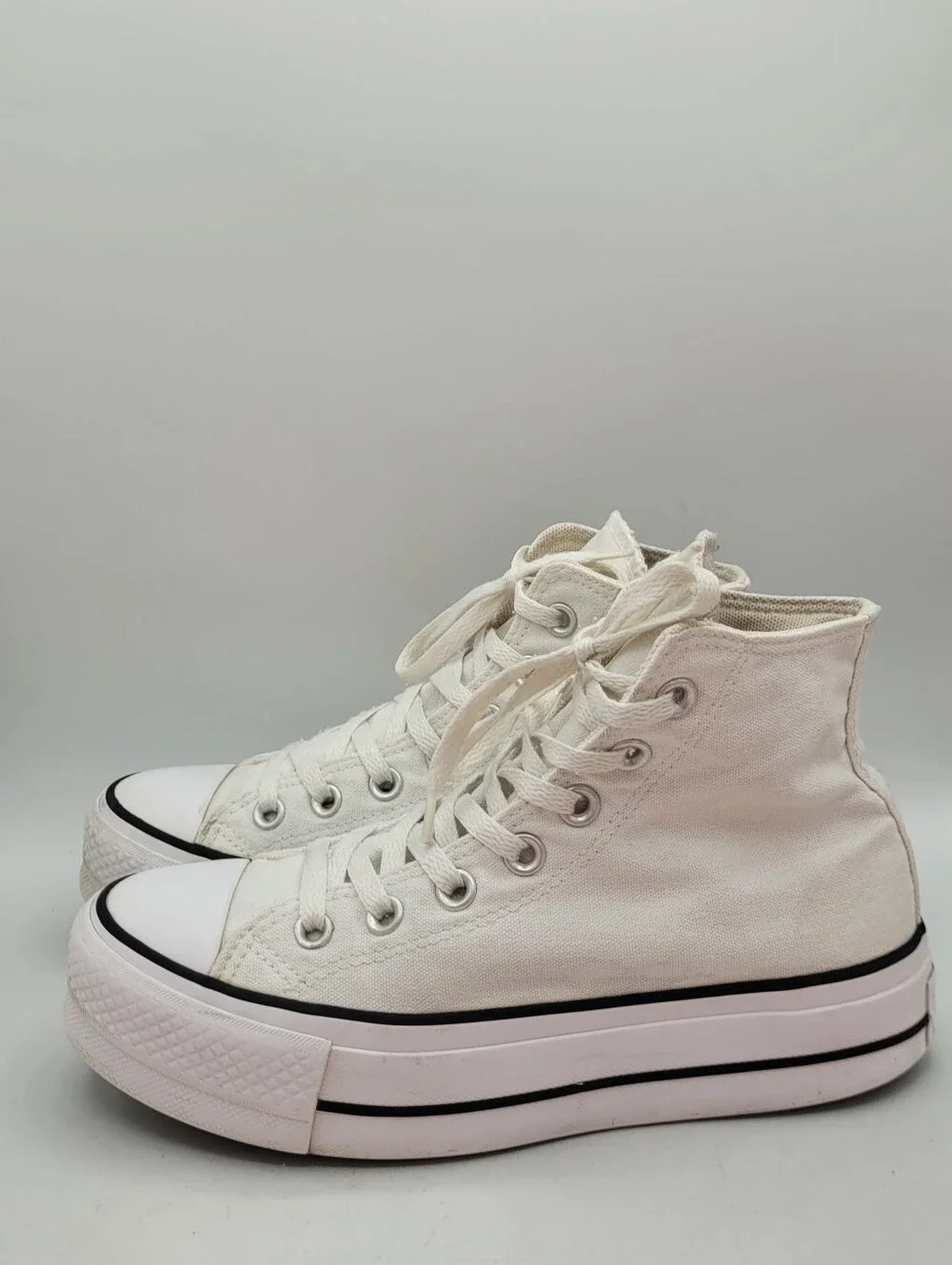 Converse Hightop Platform Shoes Size 5.5 In Womens